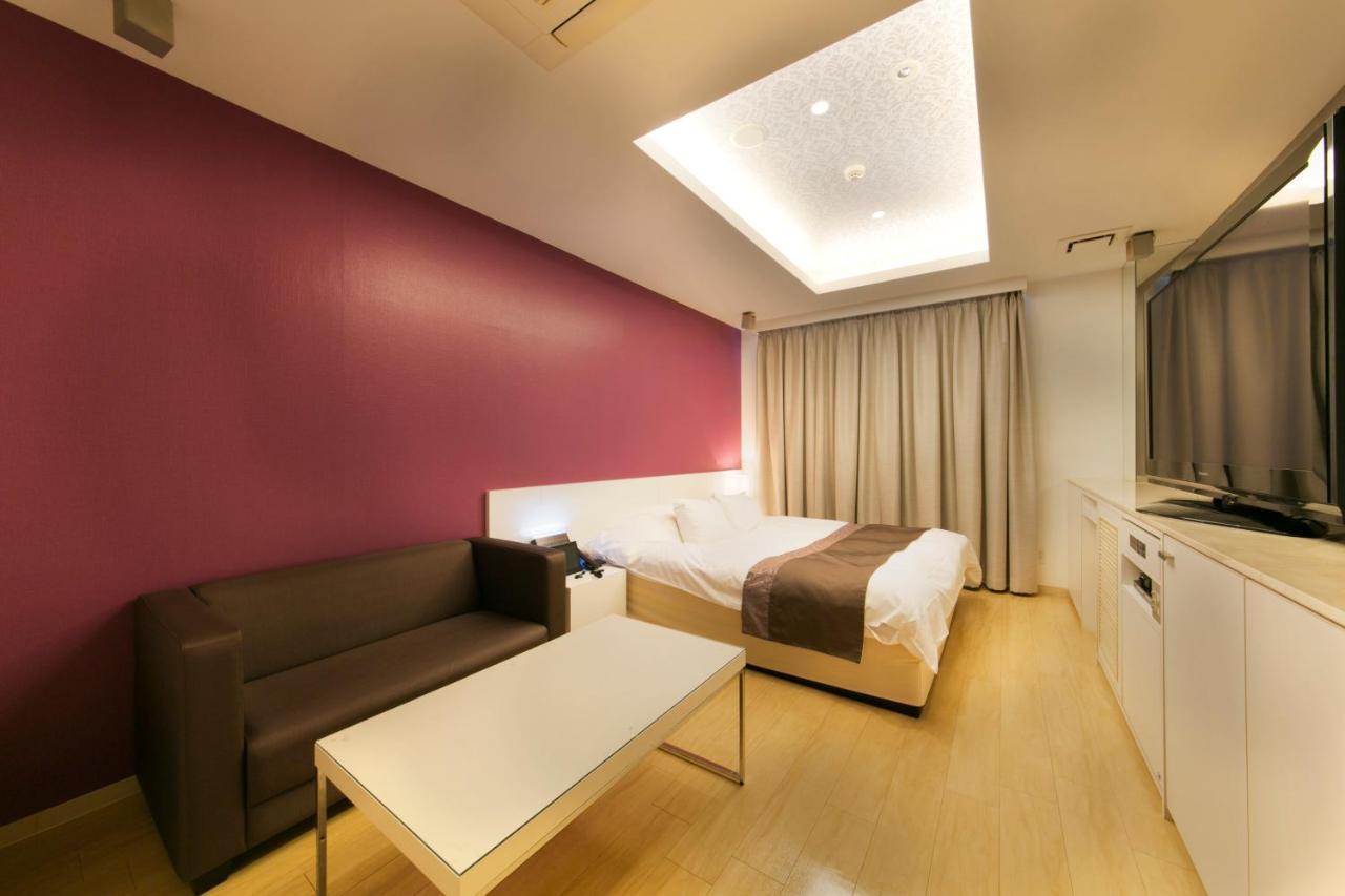 Hotel Lotus Toyonaka (Adults Only) Buitenkant foto