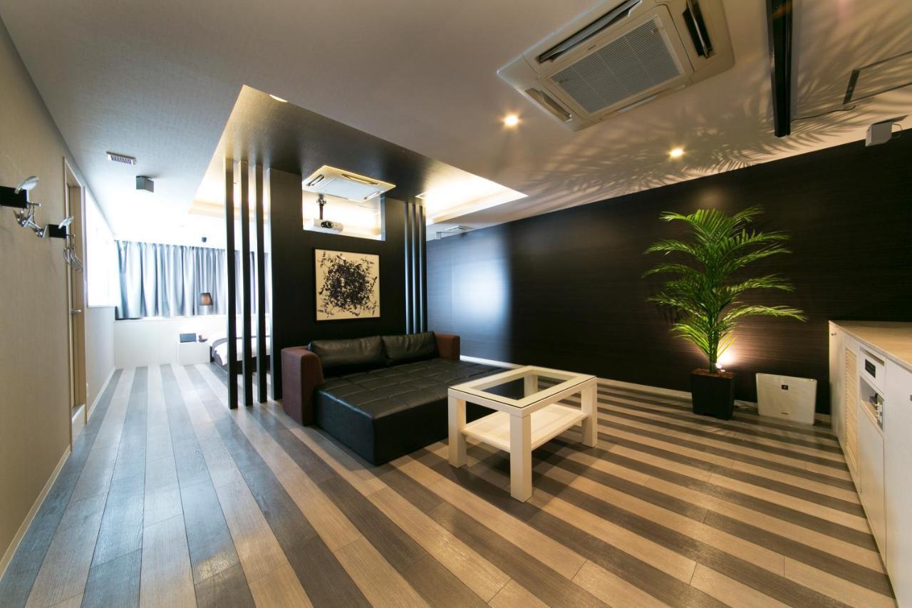 Hotel Lotus Toyonaka (Adults Only) Buitenkant foto
